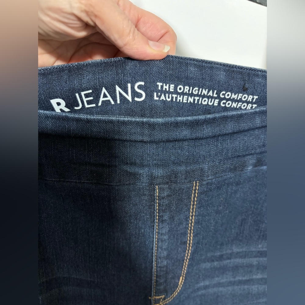 Reitmans RJeans Pull-up Jeans - Picture 4 of 5